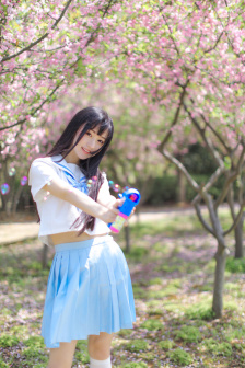 美女镣铐